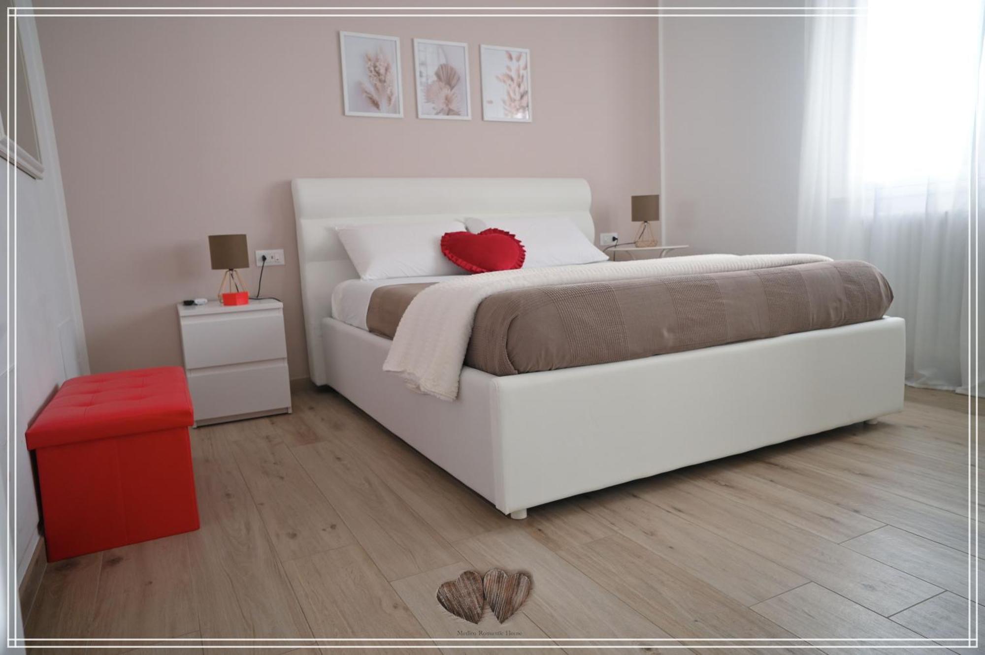 Medico Romantic House Monopoli Bagian luar foto
